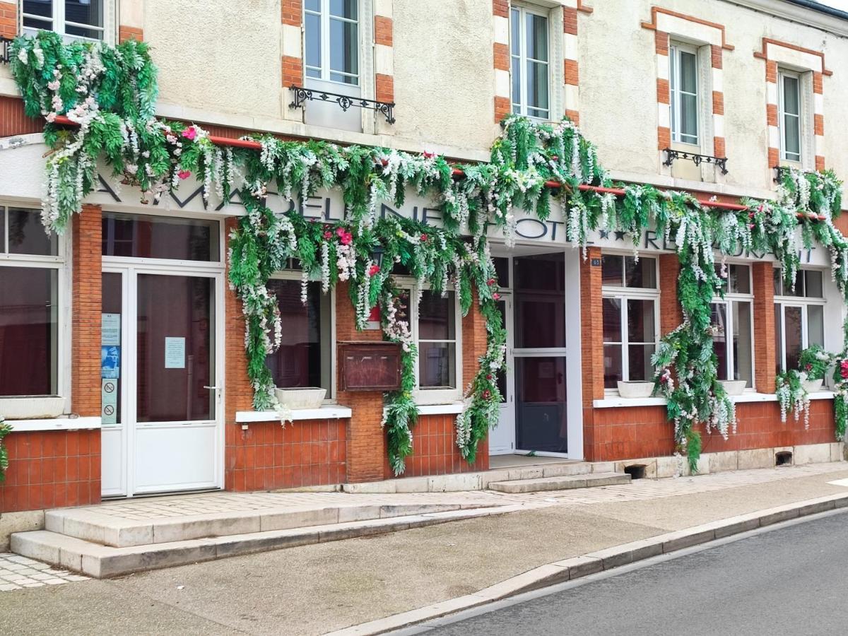 Hotel La Madeleine Saint-Benoît-sur-Loire Exteriér fotografie