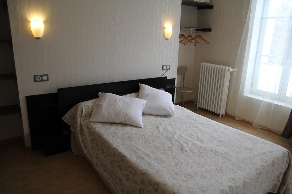 Hotel La Madeleine Saint-Benoît-sur-Loire Pokoj fotografie