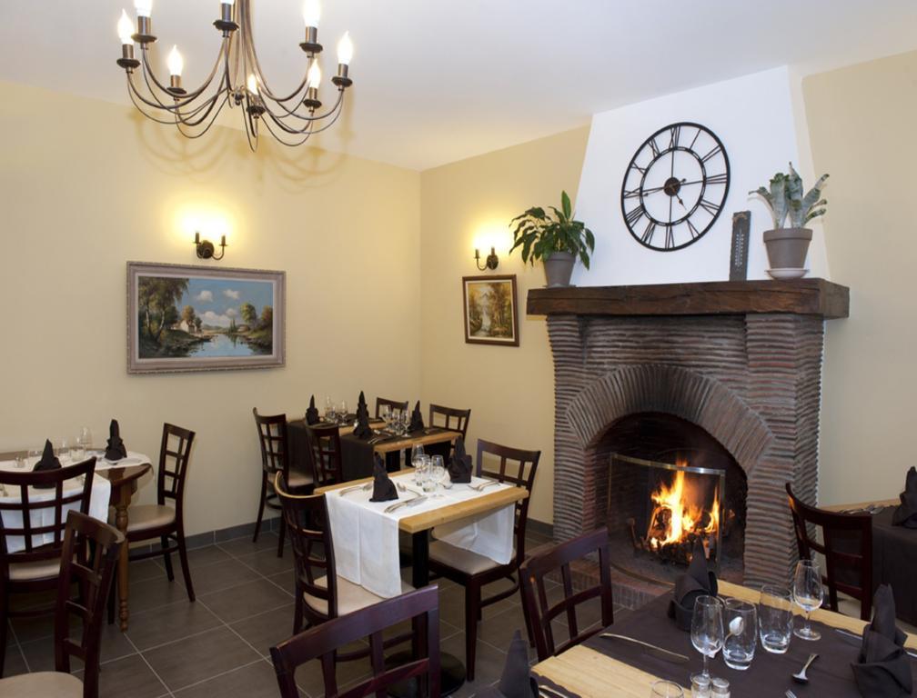Hotel La Madeleine Saint-Benoît-sur-Loire Exteriér fotografie